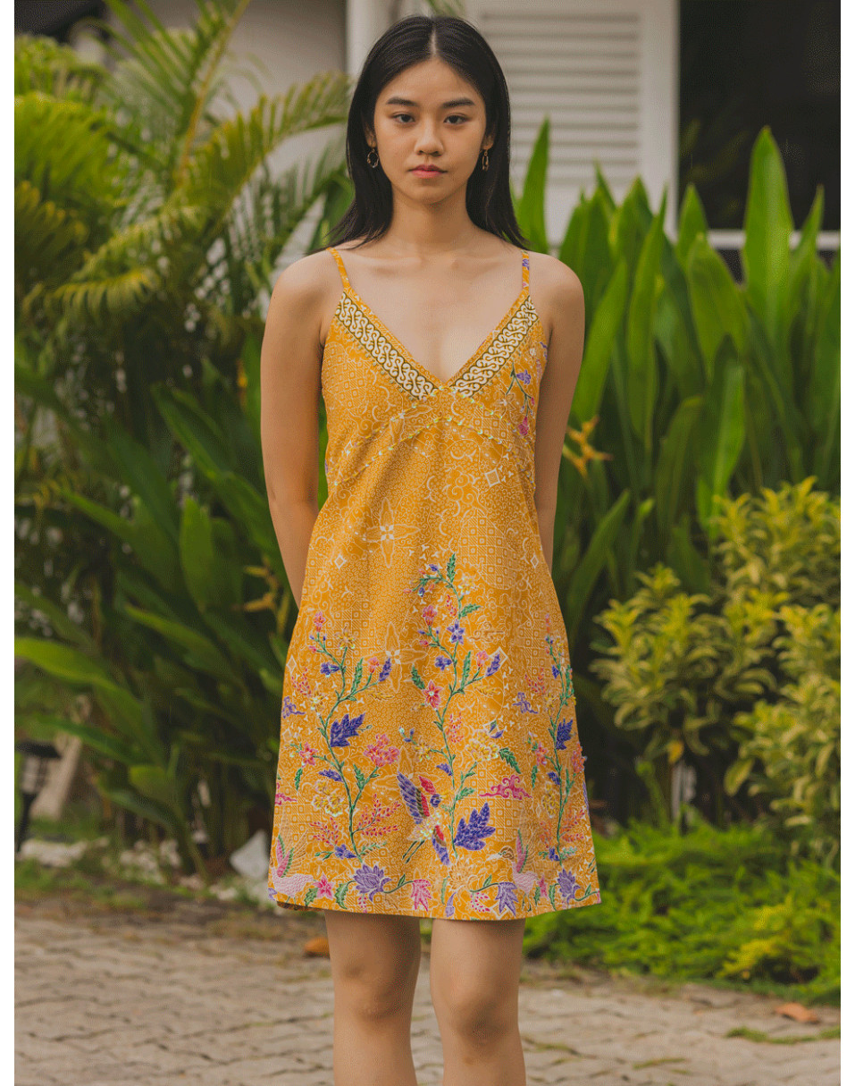 princess polly baby blue dress The season's most-coveted piece: the Crystal Embellished Jersey Dress,  styled by you. #KarenMillen #MyKM #EmbellishedDress #PartyDress  #OccasionWear